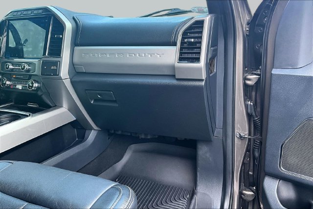 Certified 2022 Ford F350 Lariat w/ Tremor Off-Road Package AWD/4WD image 17