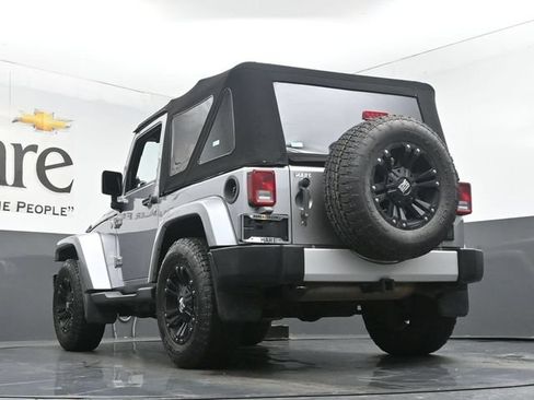 Used 2013 Jeep Wrangler Sahara w/ Dual Top Group AWD/4WD image 5