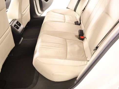 Used 2019 Honda Accord Touring image 12