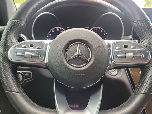 Used 2023 Mercedes-Benz GLC 300 4MATIC Coupe image 31
