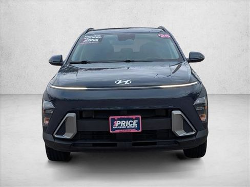 Used 2025 Hyundai Kona SEL AWD/4WD image 2