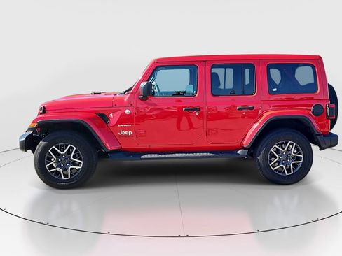 Used 2024 Jeep Wrangler Unlimited Sahara AWD/4WD image 8