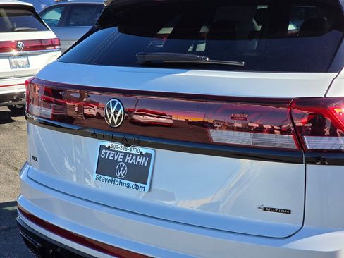 New 2026 Volkswagen Atlas Cross Sport SEL R-Line image 13