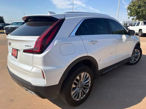 Used 2024 Cadillac XT4 Premium Luxury w/ Technology Package AWD/4WD image 3