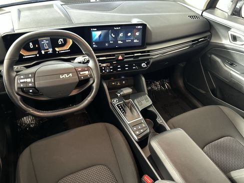 Used 2026 Kia Sportage LX FWD image 23