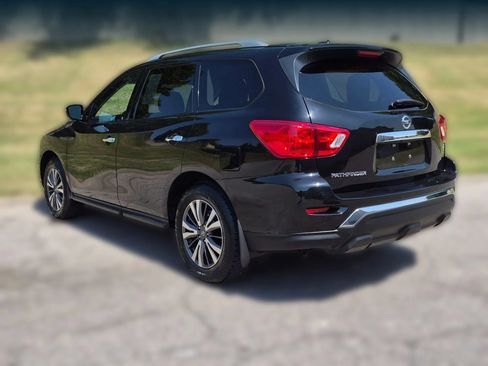 Used 2017 Nissan Pathfinder S FWD image 9