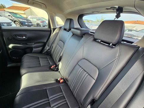 New 2026 Honda HR-V EX-L image 17