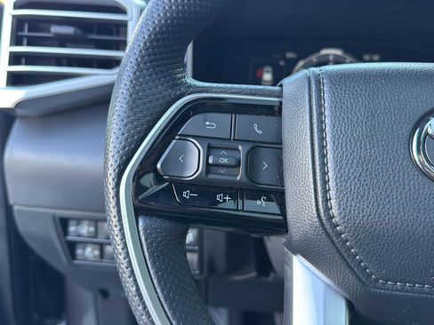 Used 2024 Toyota Sequoia Platinum image 18