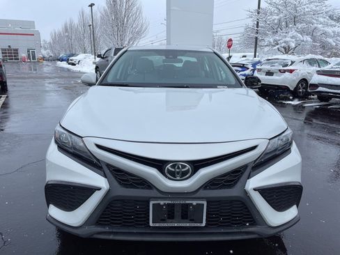 Certified 2023 Toyota Camry SE image 2