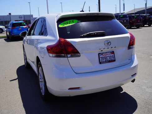 Used 2015 Toyota Venza LE FWD image 8