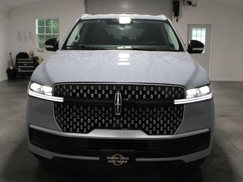 New 2027 Lincoln Navigator Premiere RWD image 57