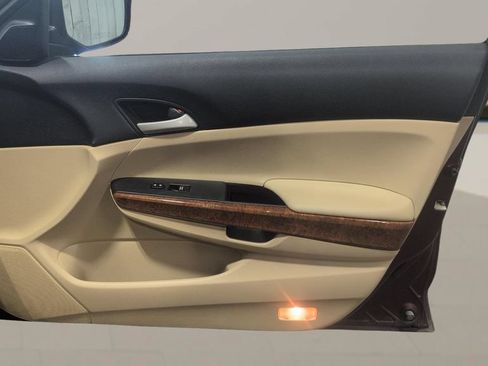 Used 2011 Honda Accord EX image 20