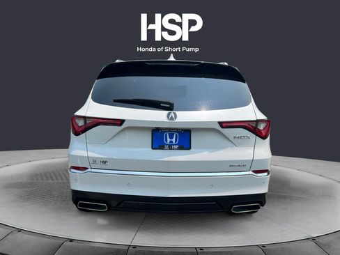 Used 2023 Acura MDX SH-AWD w/ Advance Package image 4