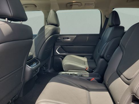 Certified 2026 INFINITI QX80 Luxe w/ Cargo Package AWD/4WD image 35
