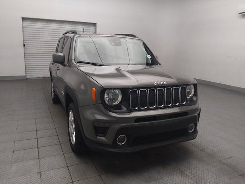 Used 2021 Jeep Renegade Latitude w/ Convenience Group AWD/4WD image 14