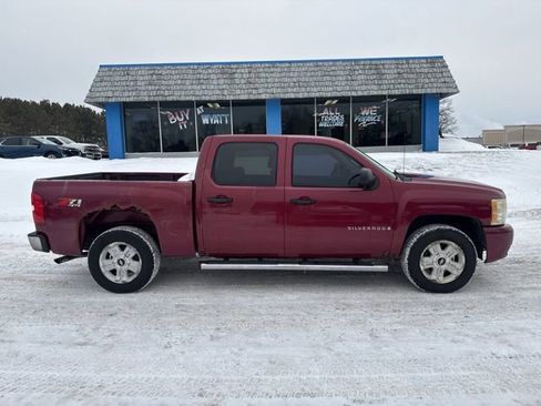 Used 2007 Chevrolet Silverado 1500 LT w/ 2LT Audio Package image 6