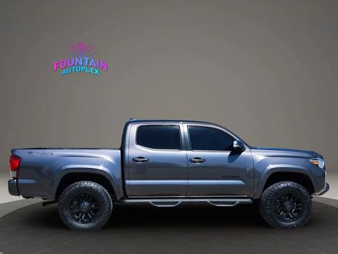 Used 2016 Toyota Tacoma TRD Sport w/ Towing Package image 8