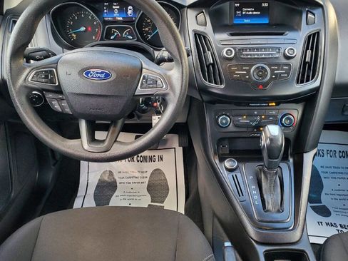 Used 2016 Ford Focus SE image 16