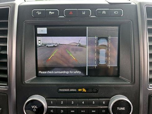 Used 2021 Ford Expedition Max Platinum AWD/4WD image 19