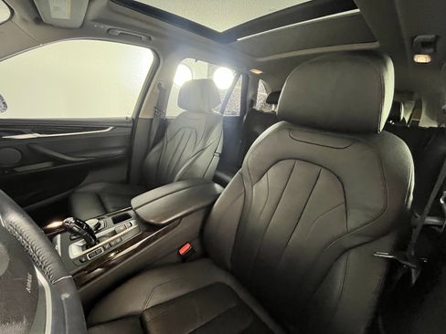 Used 2016 BMW X5 xDrive50i image 9