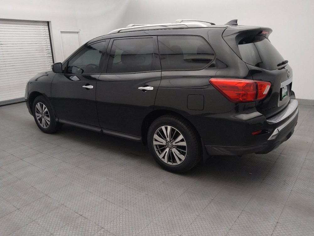 Used 2019 Nissan Pathfinder SV FWD image 3