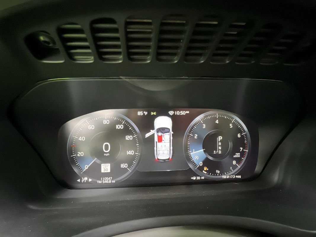 Used 2020 Volvo XC90 T6 Momentum w/ Protection Package Premier AWD/4WD image 19