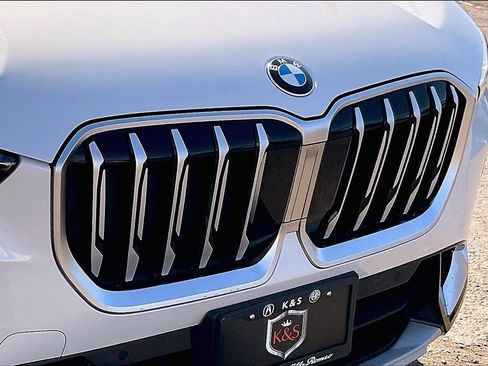 Used 2024 BMW X1 xDrive28i w/ Convenience Package AWD/4WD image 4