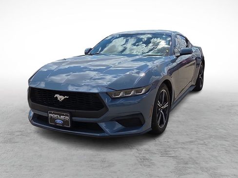 Used 2024 Ford Mustang Premium RWD image 4