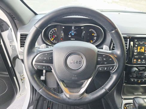 Used 2020 Jeep Grand Cherokee Limited X image 21