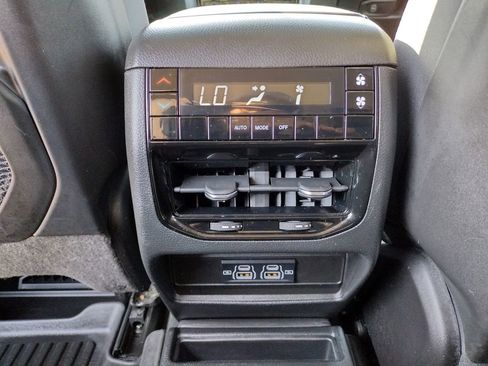 Used 2024 Jeep Grand Cherokee L Laredo AWD/4WD image 9