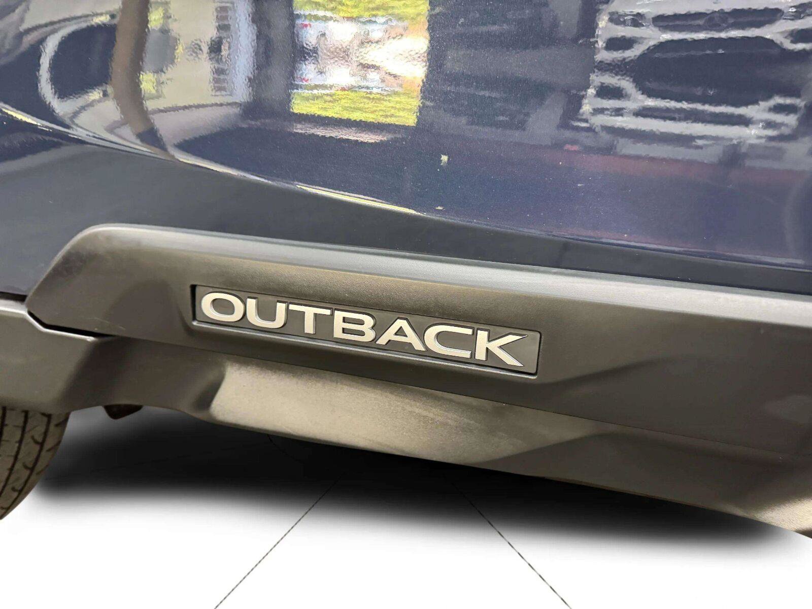 Used 2025 Subaru Outback Premium AWD/4WD image 21