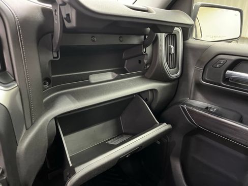 Used 2022 Chevrolet Silverado 1500 LTZ w/ LTZ Premium Package AWD/4WD image 28
