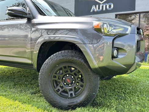 Used 2020 Toyota 4Runner SR5 Premium w/ Moonroof Package image 3