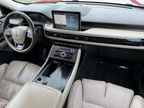 Used 2020 Lincoln Aviator Reserve w/ Equipment Group 202A image 25