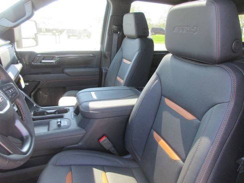 New 2026 GMC Sierra 2500 AT4 w/ AT4 Premium Plus Package image 13