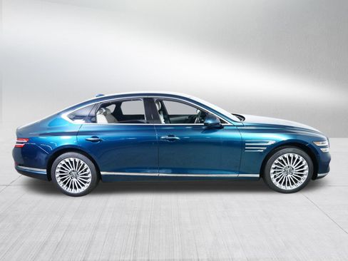 Used 2023 Genesis G80 image 8