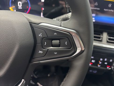 New 2026 Chevrolet Trax ACTIV w/ Sunroof Package FWD image 38