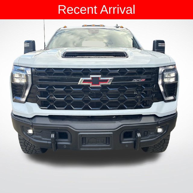 Used 2025 Chevrolet Silverado 2500 ZR2 w/ ZR2 Bison Edition AWD/4WD image 4