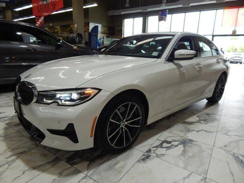 Used 2019 BMW 330i xDrive Sedan w/ Convenience Package image 10
