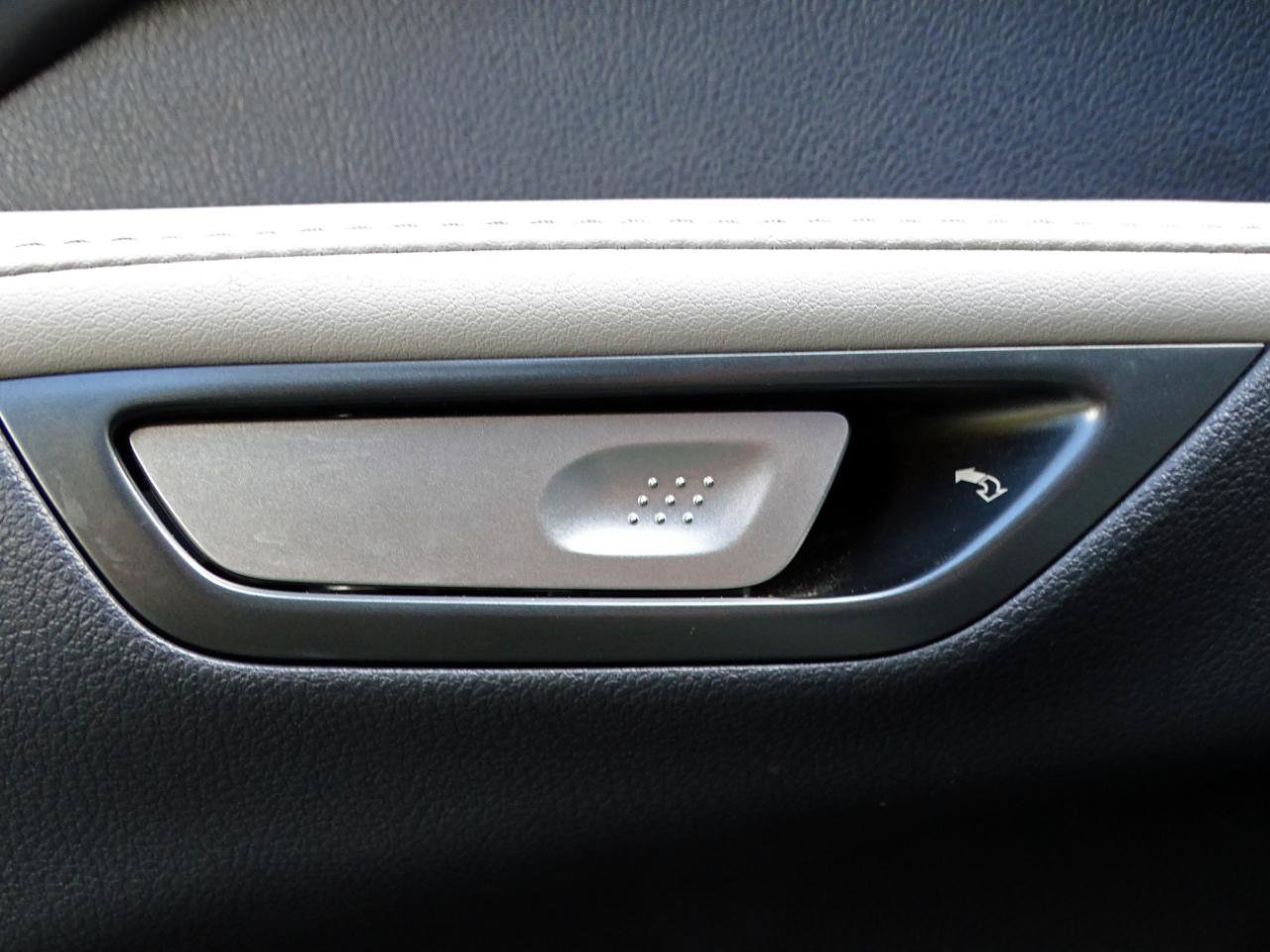 Used 2024 Lexus RX 350 Premium w/ Accessory Package (Z1) FWD image 19