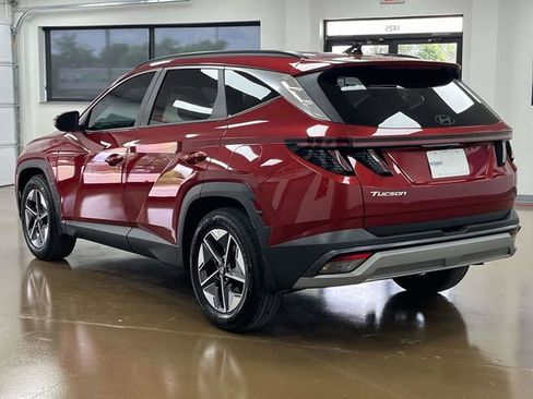 Used 2025 Hyundai Tucson SEL FWD image 8