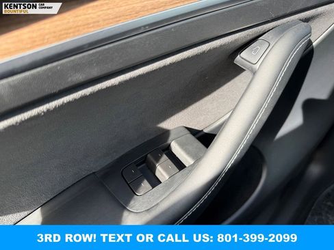 Used 2023 Tesla Model Y Long Range image 18