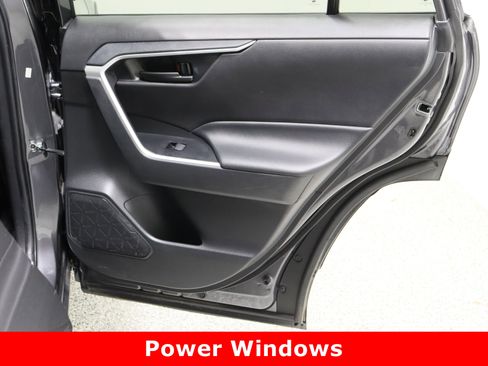 Used 2024 Toyota RAV4 LE image 29