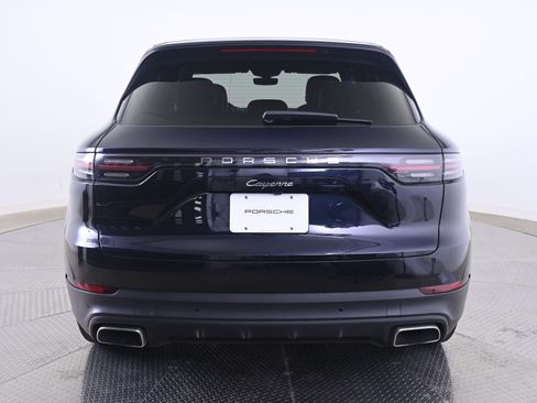 Certified 2020 Porsche Cayenne AWD/4WD image 6