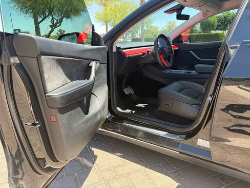 Used 2021 Tesla Model Y Performance AWD/4WD image 7