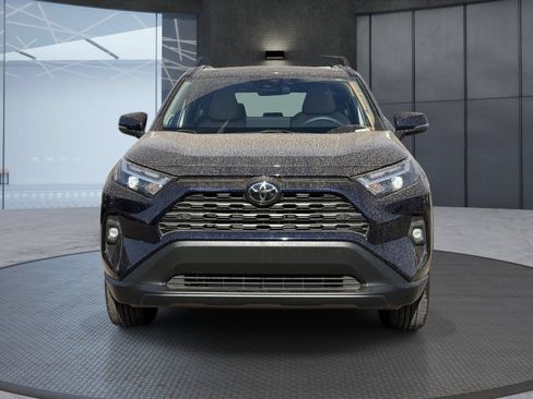 Used 2023 Toyota RAV4 XLE Premium FWD image 9