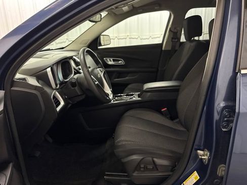 Used 2017 Chevrolet Equinox LT FWD image 29