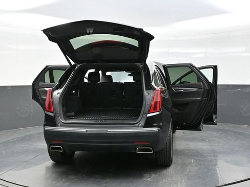 Certified 2025 Cadillac XT5 Luxury w/ LPO, Floor Liner Package AWD/4WD image 45