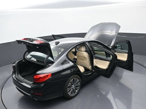 Used 2019 BMW 530i RWD image 43