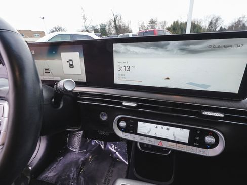 Used 2023 Genesis GV60 Advanced image 44